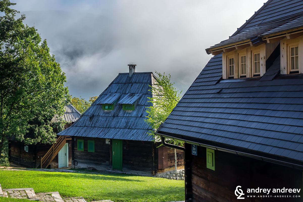 Красивите къщички рано сутрин