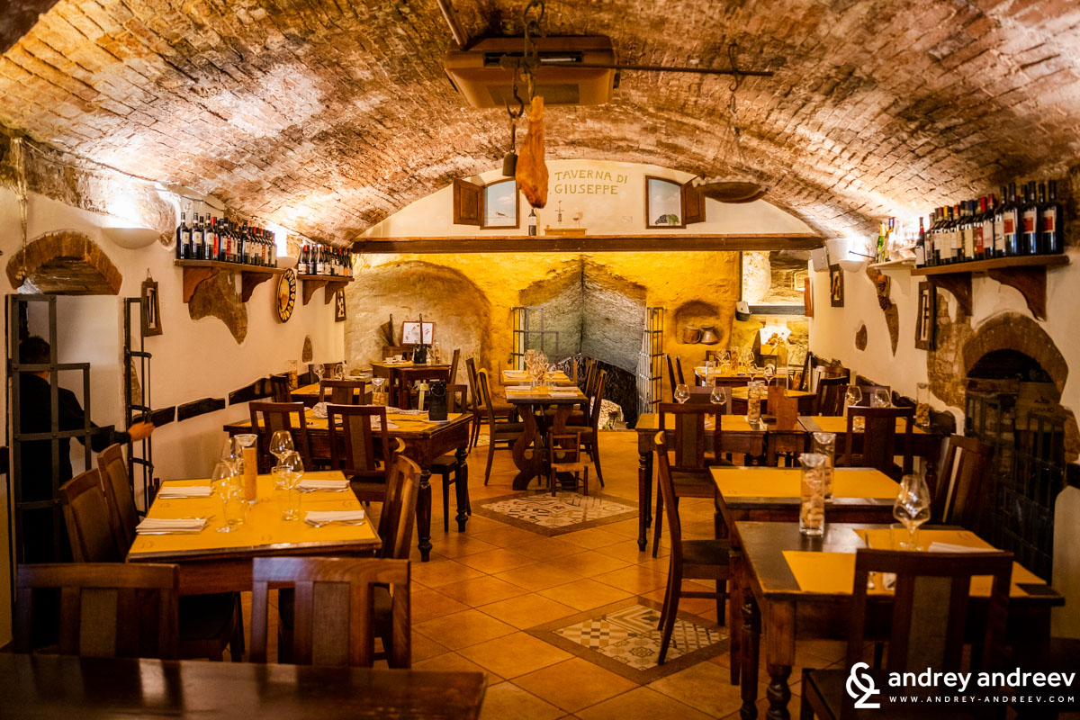 La Taverna di San Giuseppe Siena Tuscany Italy